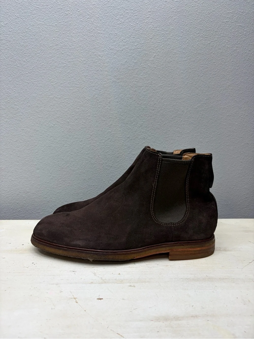 Clark’s Brown Suede Clarkdale Gobi Chelsea Boots Size 9.5